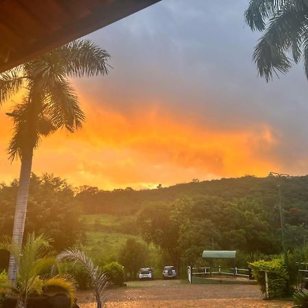 Hotel Fazenda Tucano Capim Branco Eksteriør bilde